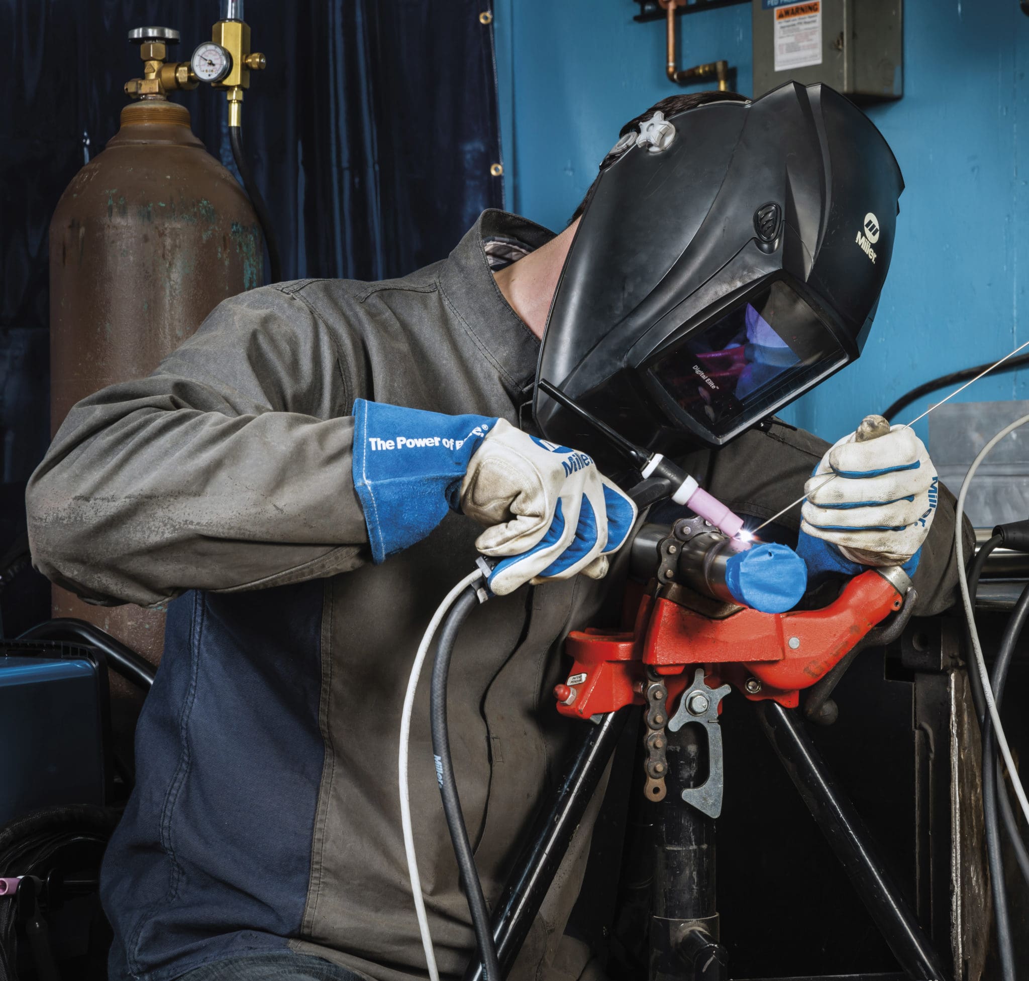 Сварщик газовой сварки. Сварщик на полуавтомат. 150a Welding. Welding Operator, Gas Welder 1914-1918. PPW Welding.